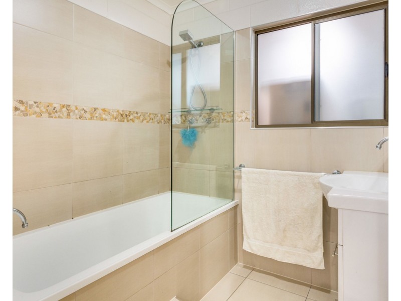 15 Rollinson Drive, Victoria Plains QLD 4751