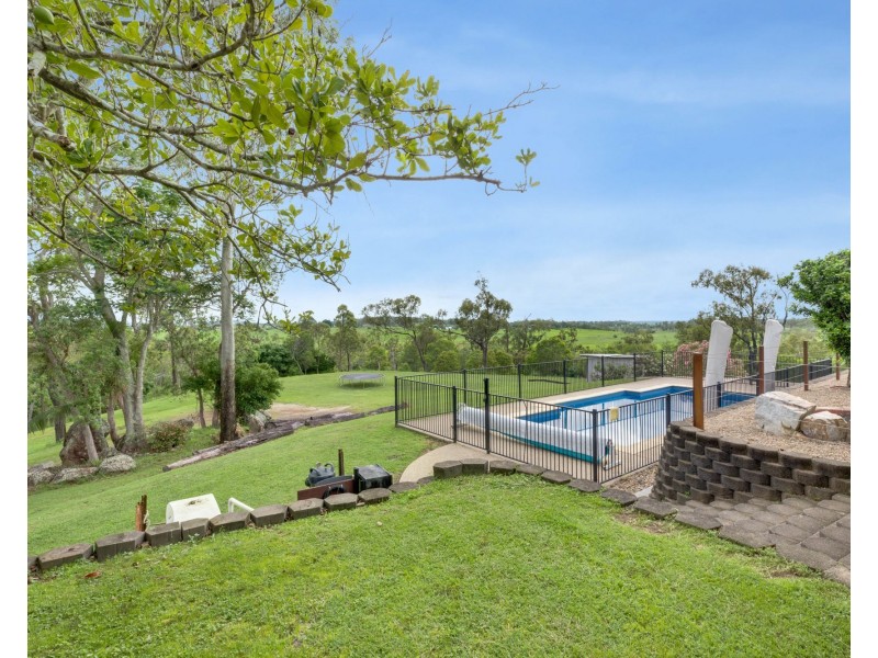 15 Rollinson Drive, Victoria Plains QLD 4751
