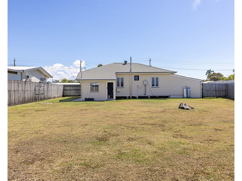 9 Edward Street, South Mackay QLD 4740