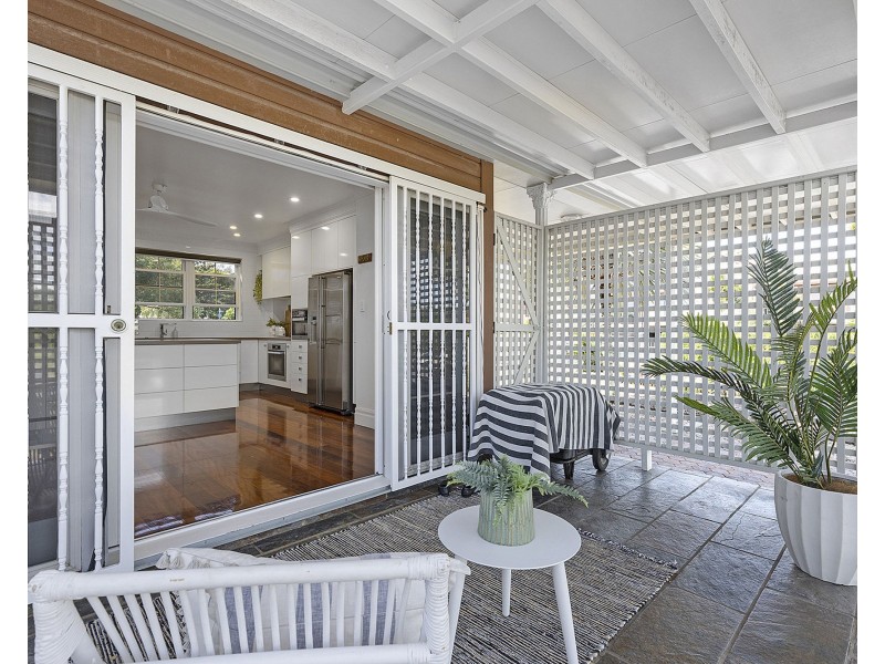 15 Eimeo Esplanade, Eimeo QLD 4740