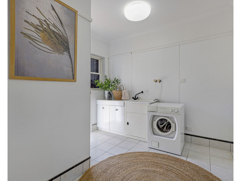 15 Eimeo Esplanade, Eimeo QLD 4740