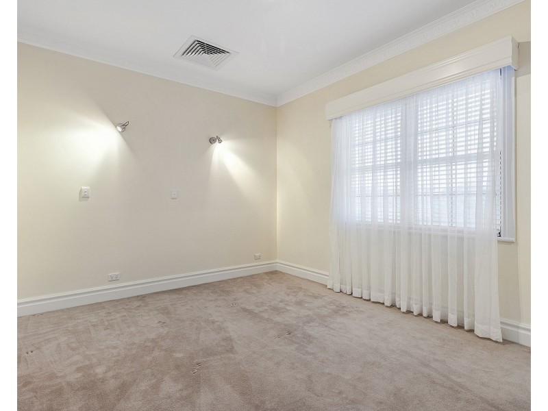 15 Eimeo Esplanade, Eimeo QLD 4740