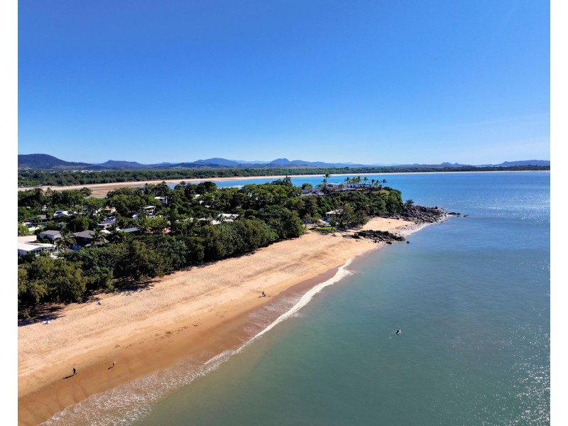 15 Eimeo Esplanade, Eimeo QLD 4740