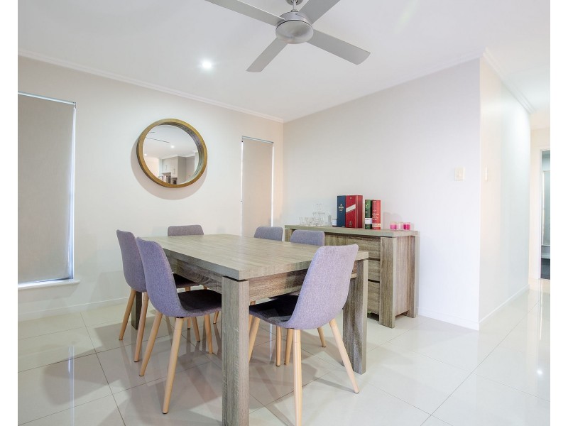 8 Lockyer Court, Rural View QLD 4740