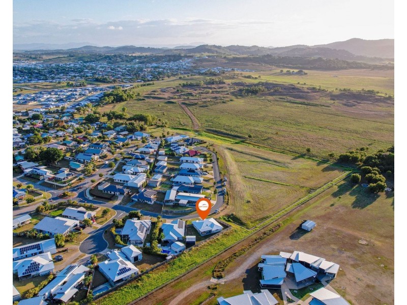 8 Lockyer Court, Rural View QLD 4740