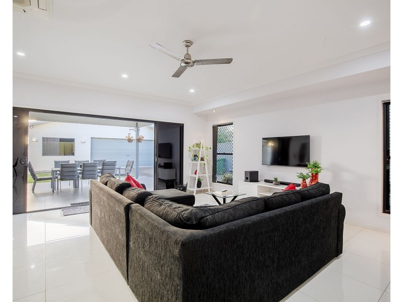 38 Monash Way, Ooralea QLD 4740