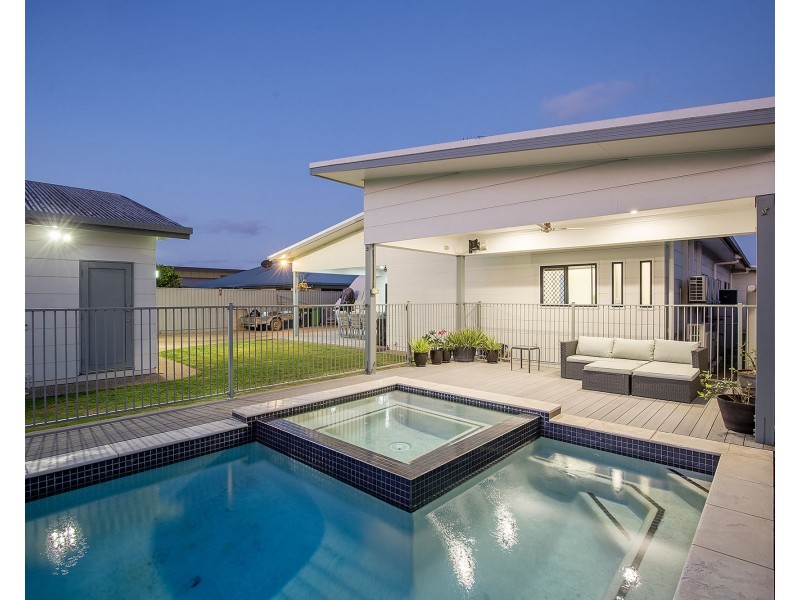 38 Monash Way, Ooralea QLD 4740
