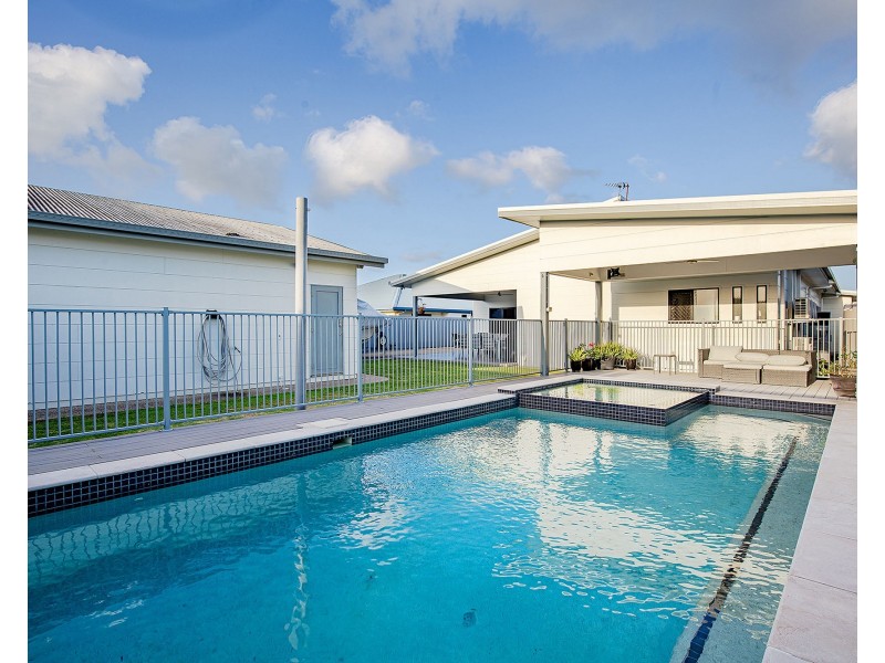 38 Monash Way, Ooralea QLD 4740