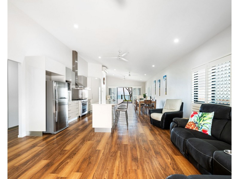 36 Poinciana Avenue, Seaforth QLD 4741