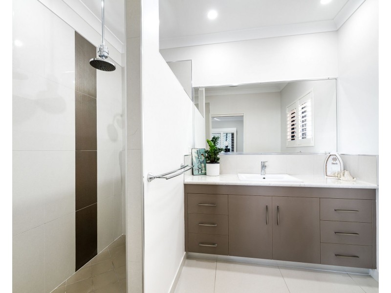 36 Poinciana Avenue, Seaforth QLD 4741