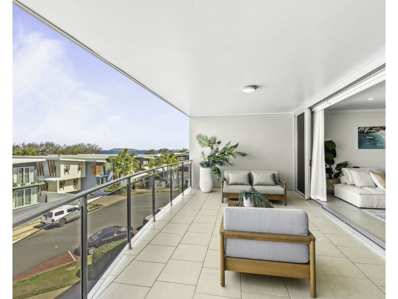8/22 Marina Beach Parade, Mackay Harbour QLD 4740