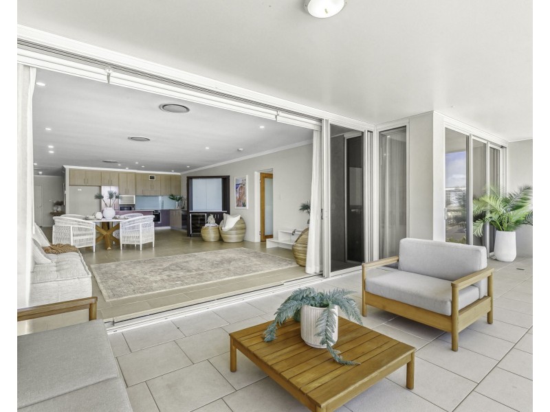 8/22 Marina Beach Parade, Mackay Harbour QLD 4740