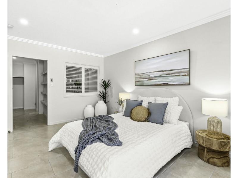 8/22 Marina Beach Parade, Mackay Harbour QLD 4740