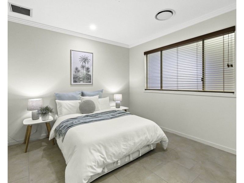 8/22 Marina Beach Parade, Mackay Harbour QLD 4740