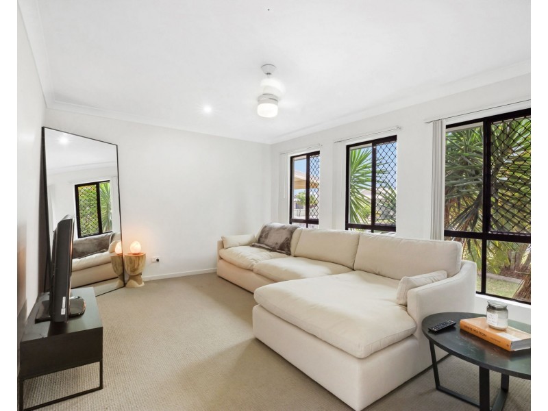 26 Schooner Avenue, Bucasia QLD 4750