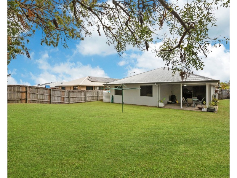 26 Schooner Avenue, Bucasia QLD 4750