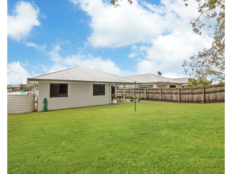 26 Schooner Avenue, Bucasia QLD 4750