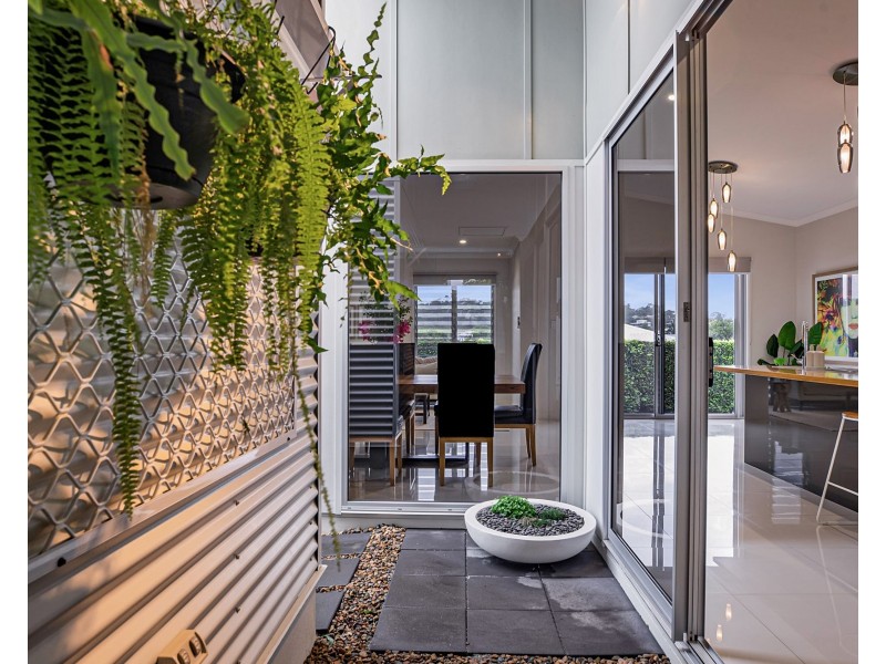 12 Regent Avenue, Richmond QLD 4740