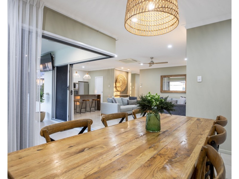 23 Lockyer Court, Rural View QLD 4740