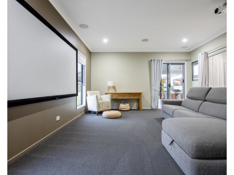 23 Lockyer Court, Rural View QLD 4740