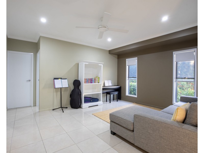 23 Lockyer Court, Rural View QLD 4740