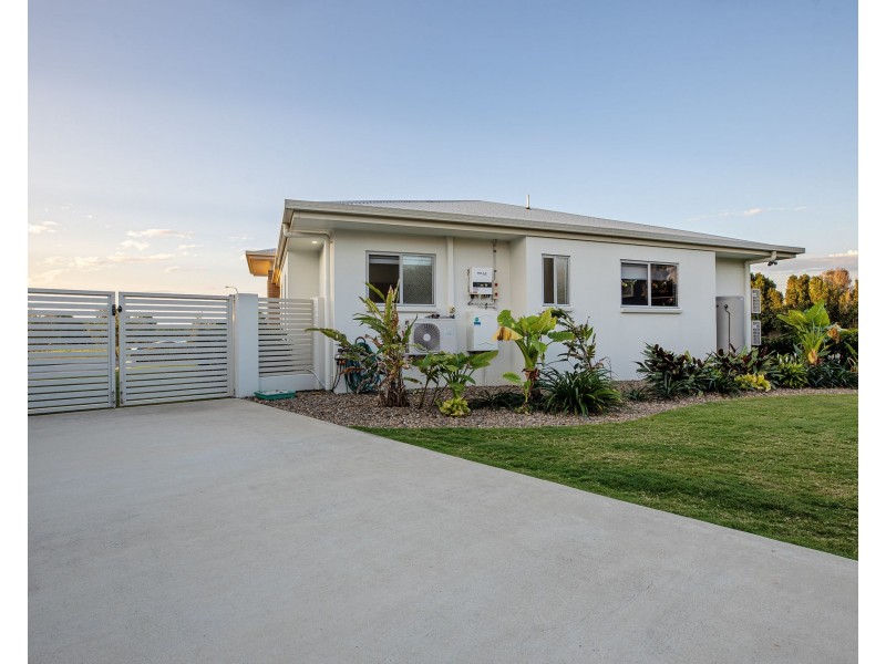 23 Lockyer Court, Rural View QLD 4740