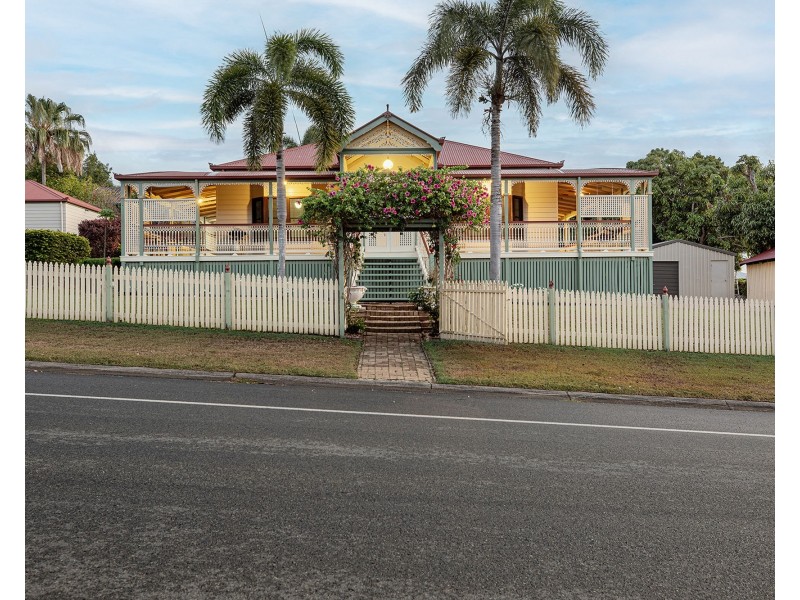 2 Panorama Court, Rural View QLD 4740