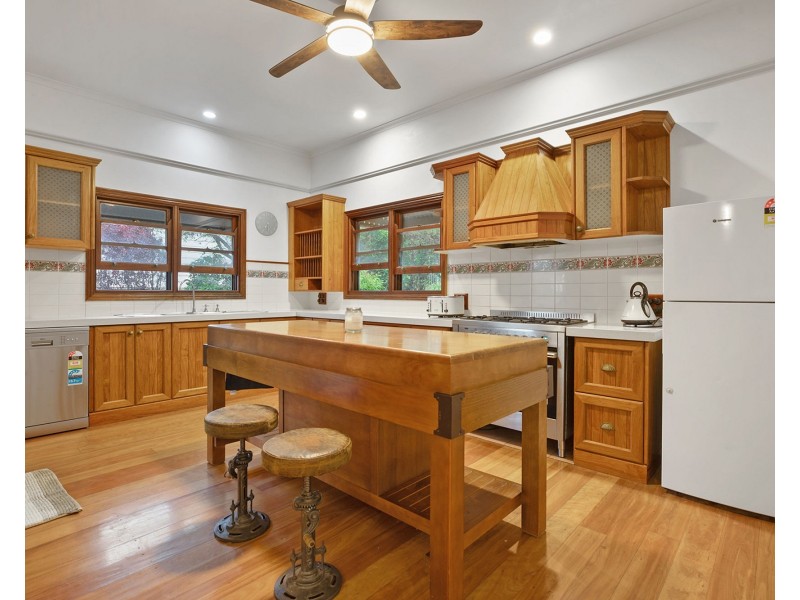 2 Panorama Court, Rural View QLD 4740