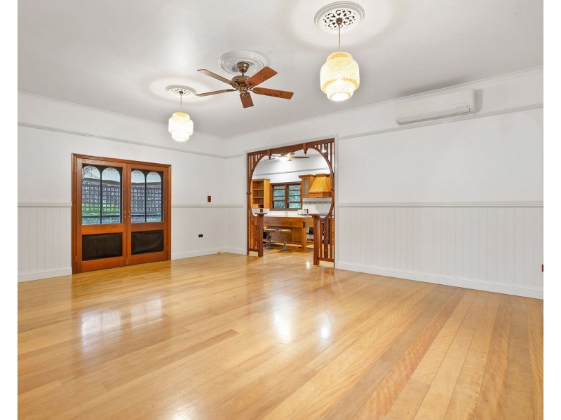 2 Panorama Court, Rural View QLD 4740