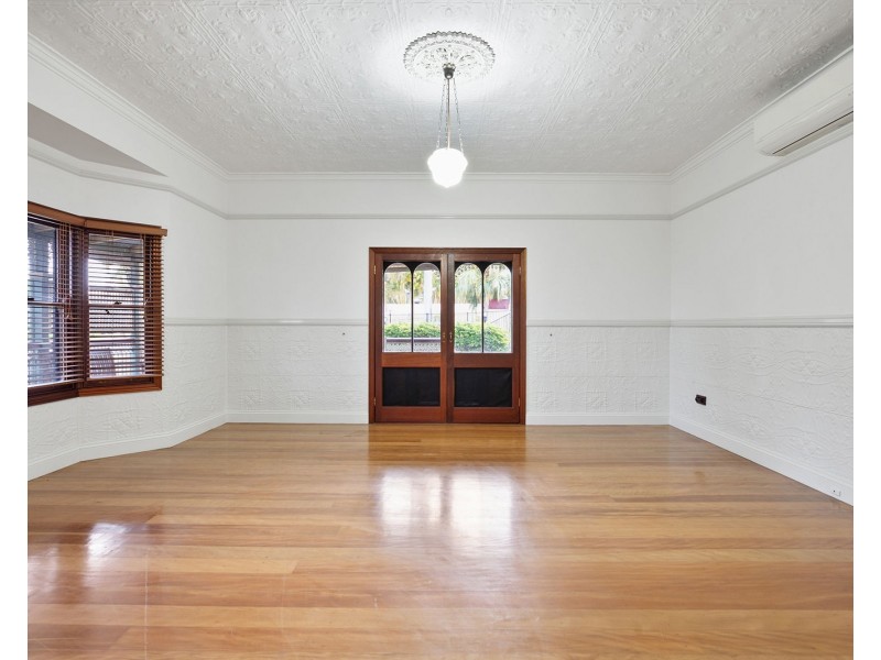 2 Panorama Court, Rural View QLD 4740
