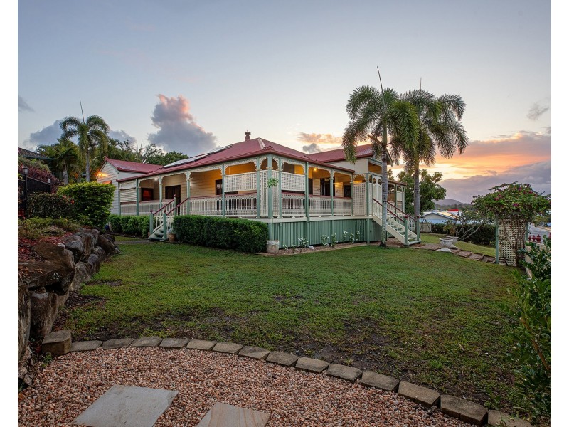 2 Panorama Court, Rural View QLD 4740