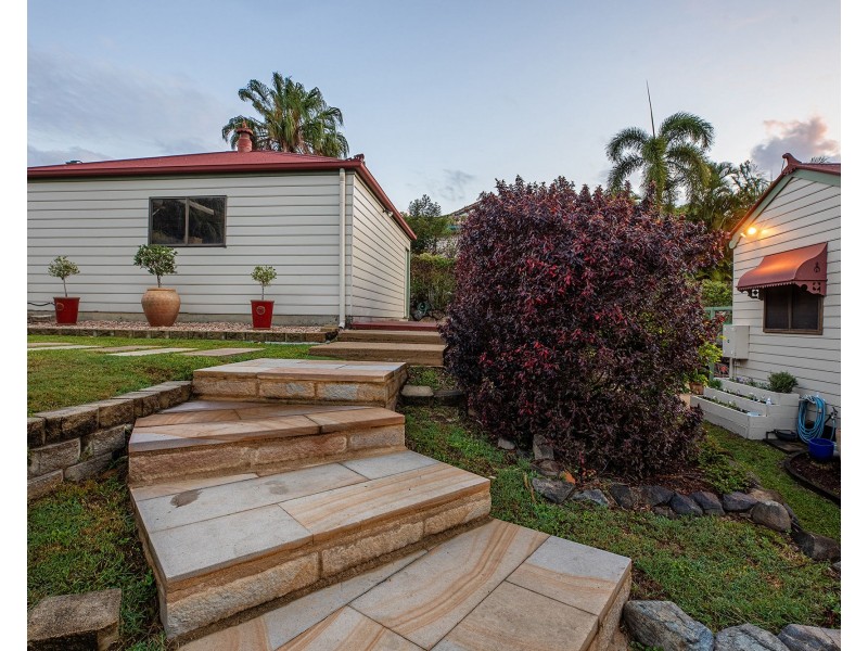 2 Panorama Court, Rural View QLD 4740