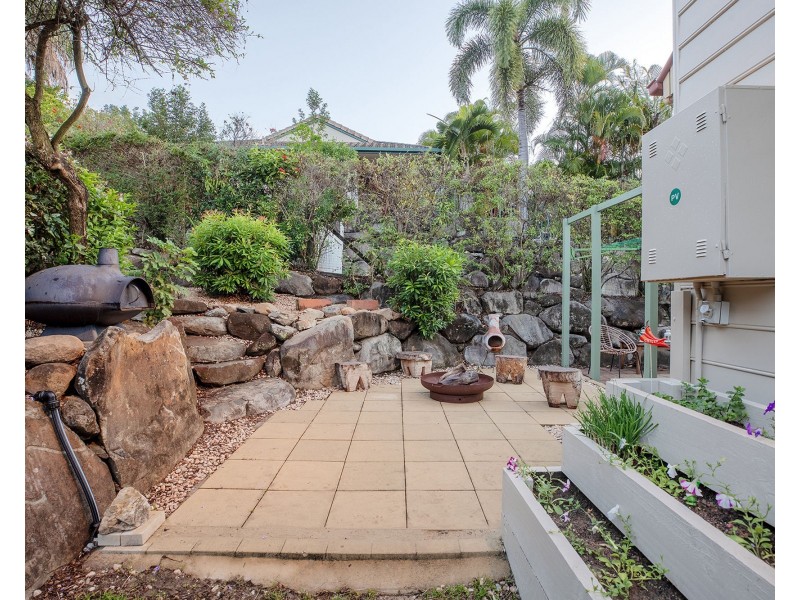 2 Panorama Court, Rural View QLD 4740