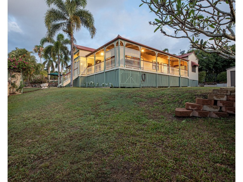 2 Panorama Court, Rural View QLD 4740