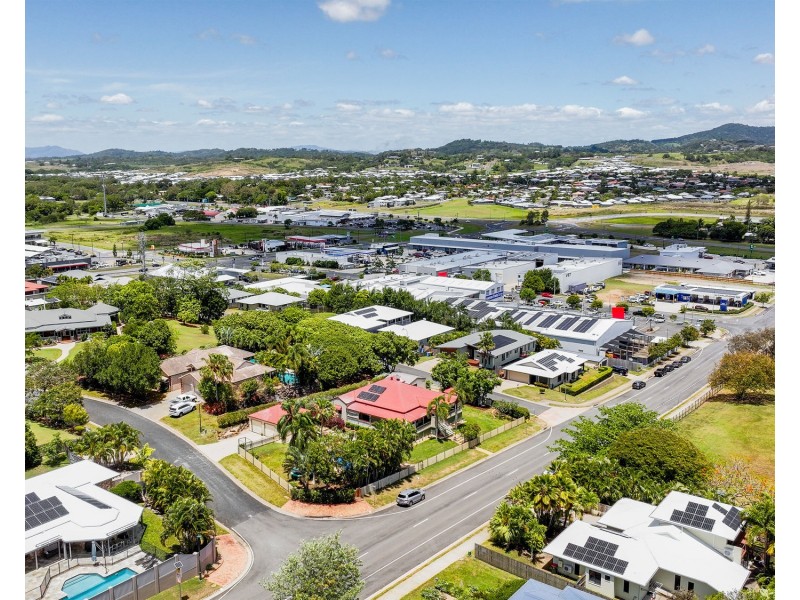 2 Panorama Court, Rural View QLD 4740