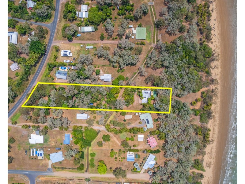 154 Miran Khan Drive, Armstrong Beach QLD 4737