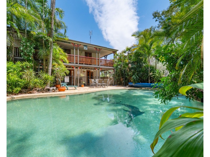 154 Miran Khan Drive, Armstrong Beach QLD 4737