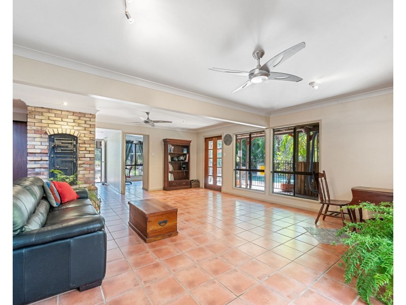 154 Miran Khan Drive, Armstrong Beach QLD 4737
