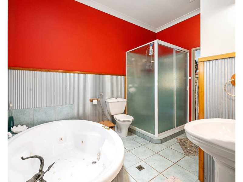 154 Miran Khan Drive, Armstrong Beach QLD 4737