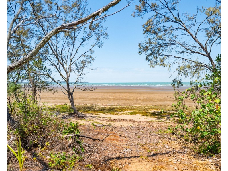 154 Miran Khan Drive, Armstrong Beach QLD 4737