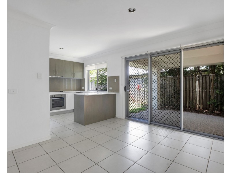 1 & 2/32 Warilla View, Blacks Beach QLD 4740
