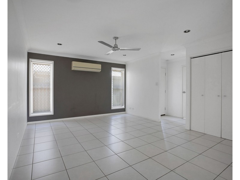1 & 2/32 Warilla View, Blacks Beach QLD 4740