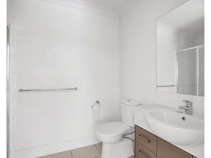 1 & 2/32 Warilla View, Blacks Beach QLD 4740