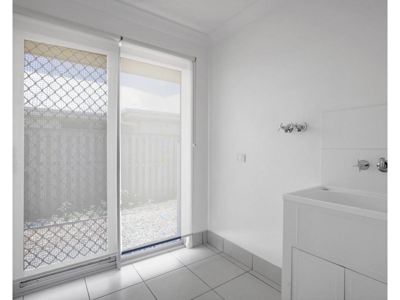 1 & 2/32 Warilla View, Blacks Beach QLD 4740