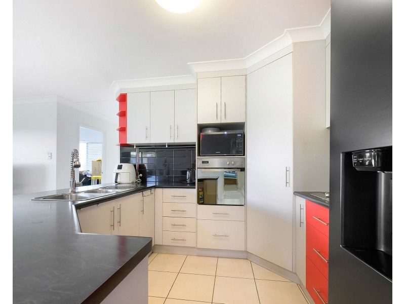 22 Woden Crescent, Ooralea QLD 4740