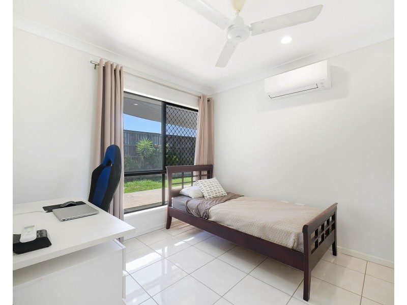 22 Woden Crescent, Ooralea QLD 4740