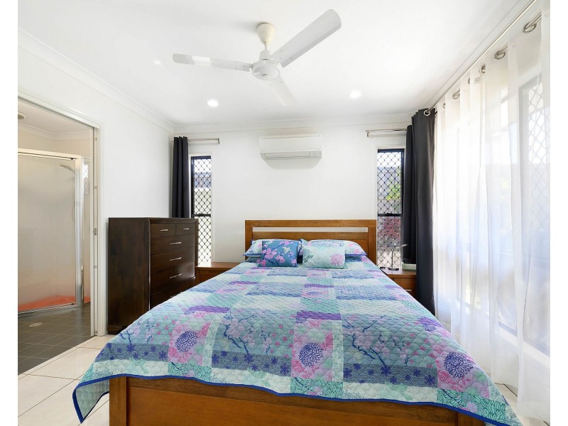 22 Woden Crescent, Ooralea QLD 4740