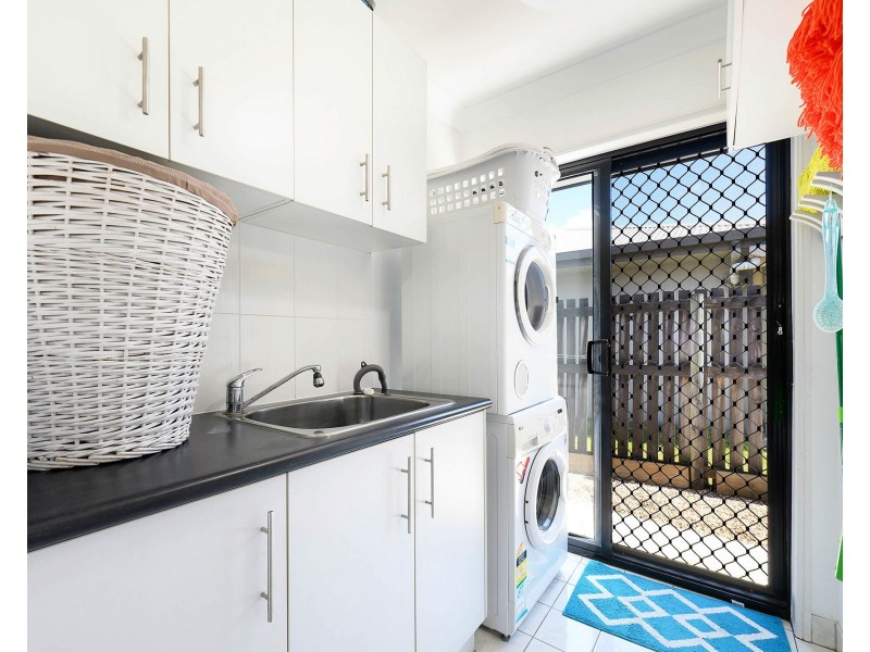 22 Woden Crescent, Ooralea QLD 4740