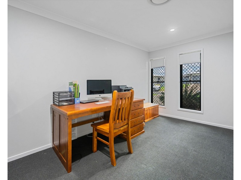 9 Merritt Court, Marian QLD 4753