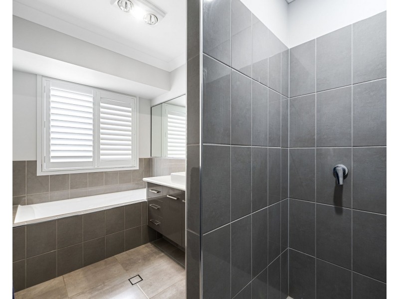 9 Merritt Court, Marian QLD 4753